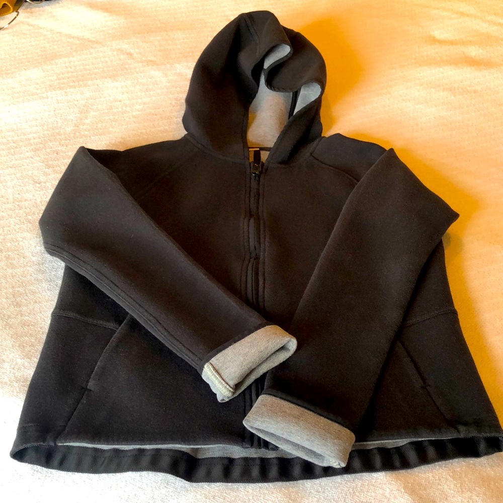 Lululemon Size 4 Two Toned Zip Up